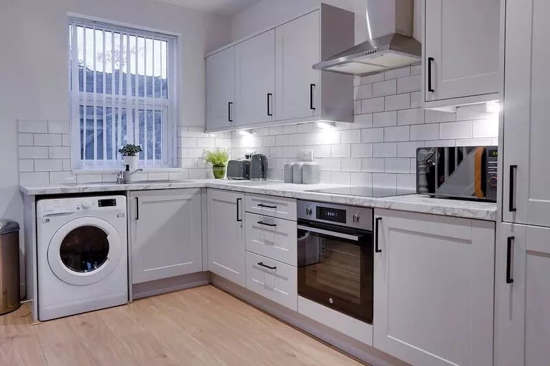 Superb 2 bedroom house - minutes to City Centre