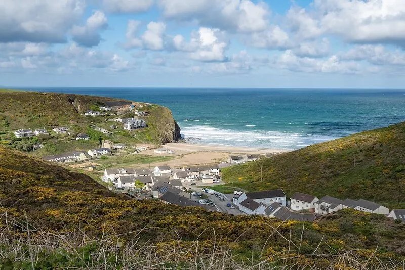 Porthtowan Lodge eco-home, short walk to beach and coastal path.