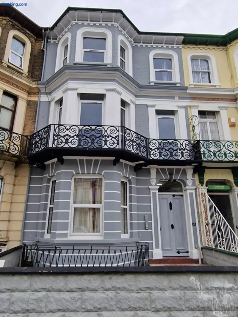 Sea View Stay 17 Princes Road