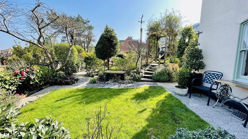 Elevated position, wonderful views over Dartmouth, beautiful garden