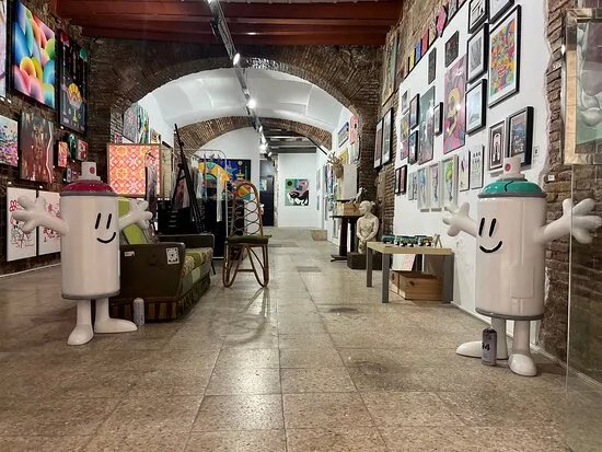 Artquemy Gallery