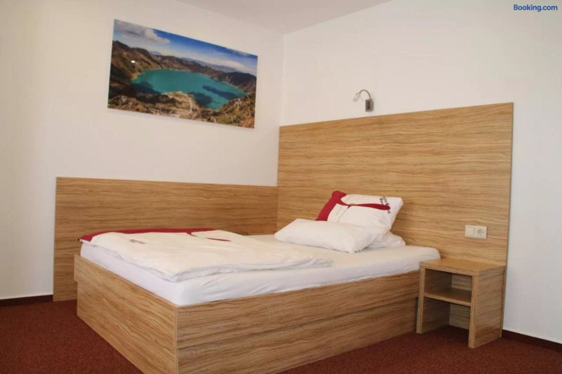 Garten Hotel