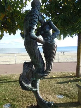 Sculpture Couple de Sirenus