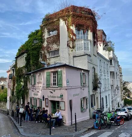 La Petite Maison Rose de Montmartre (Since 1920)