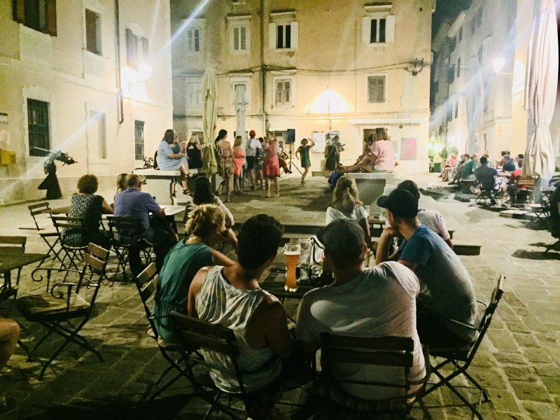 Caffe Galeria