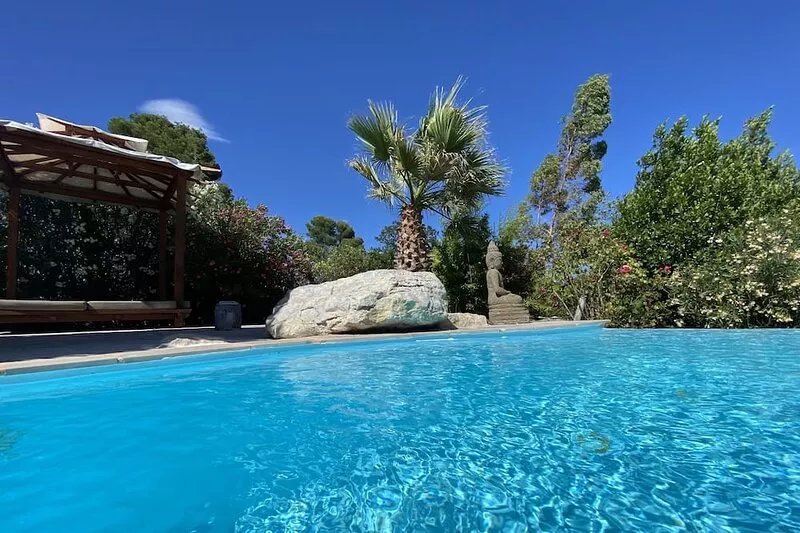 House in Provence : rare wine growing property 12 ha, private swimming pool