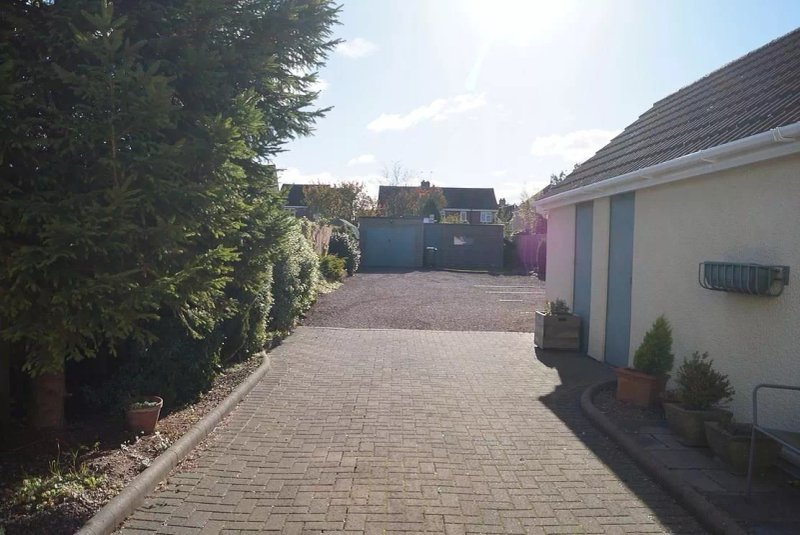 Albion Guest House - Yate