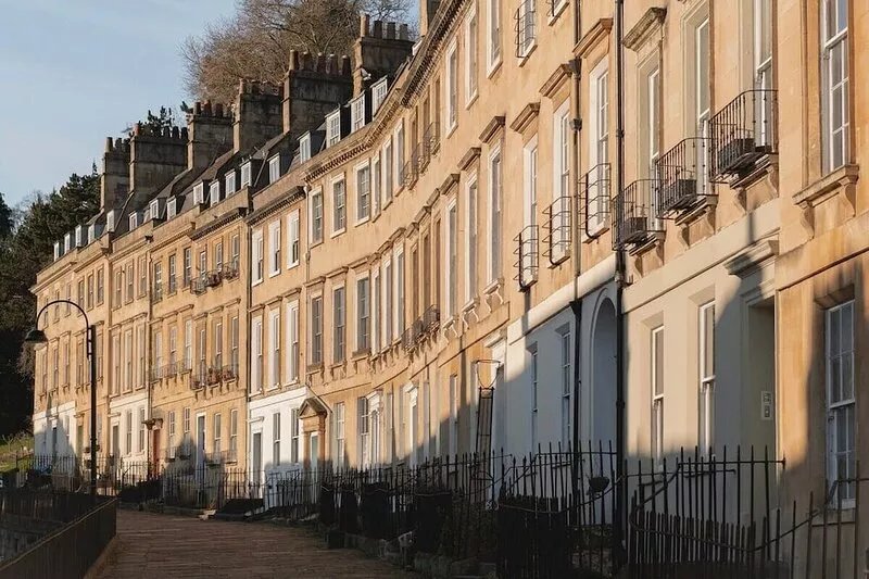 Parade Watch – central 1 bedroom apartment