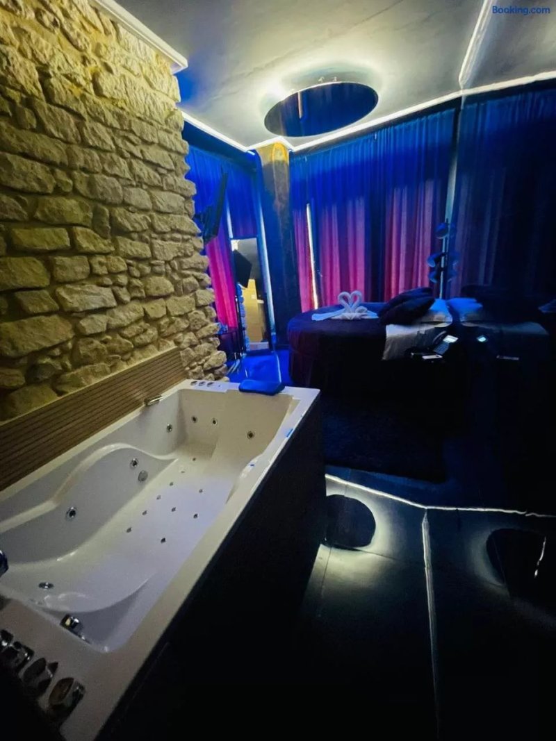 Hotel Utopia