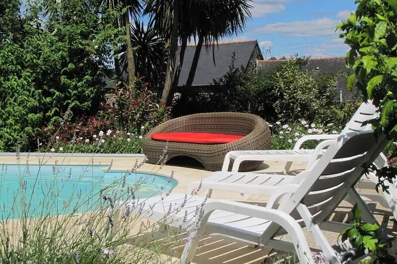 Traditional Breton Gite,sleeps 4 . Heated Swimming Pool,Wi-Fi Stunning Gardens