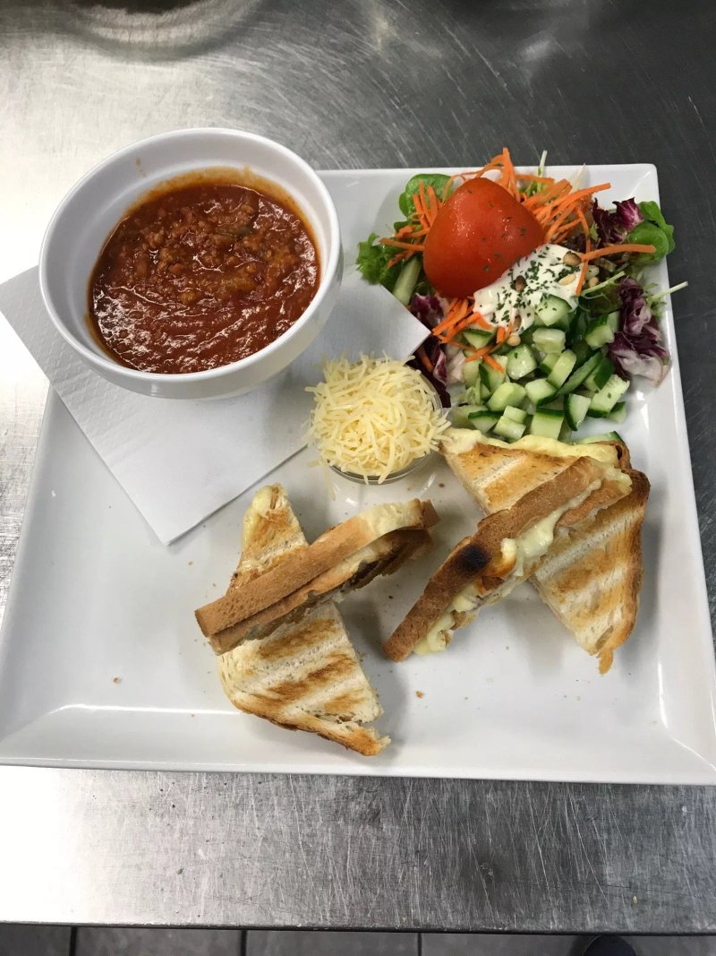 De Vaart, Brasserie, Sport & Squashclub