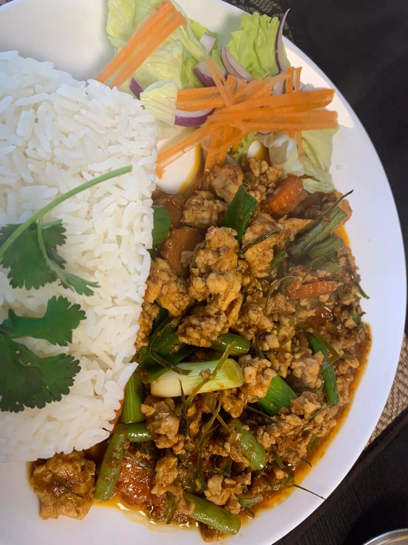 Rak Thai Thai Cuisine By Ann
