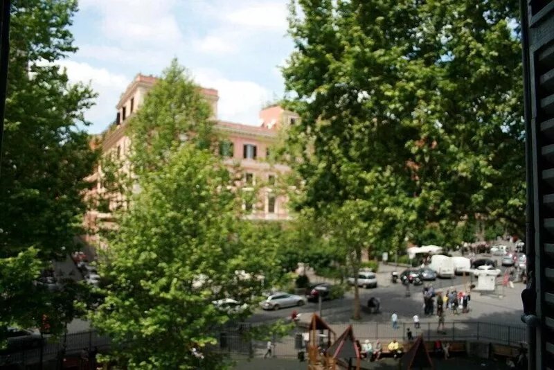 Elegant and sophisticated apartment in the heart of Rome Trastevere-