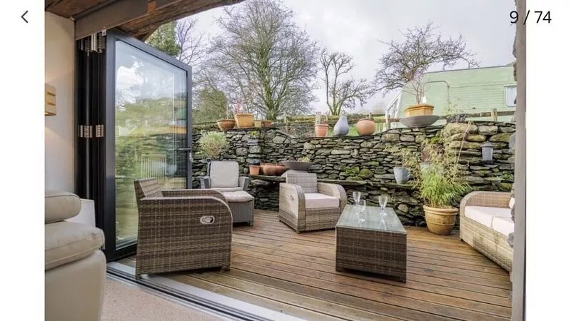 CHARACTERFUL LAKELAND COTTAGE,WIFI, SKYTV, LOG FIRES IN PICTURESQUE SETTING