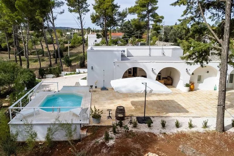 Trulli Julia con piscina by Wonderful Italy