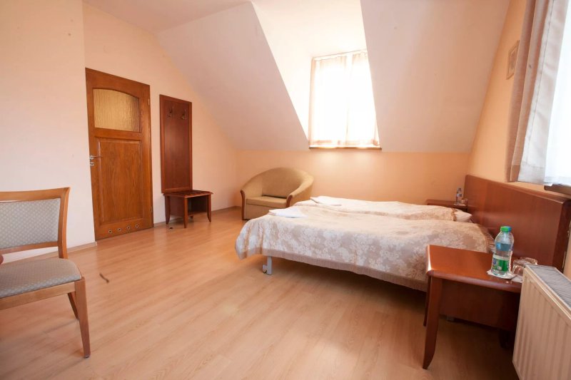 Enklawa - Hotel, Restauracja