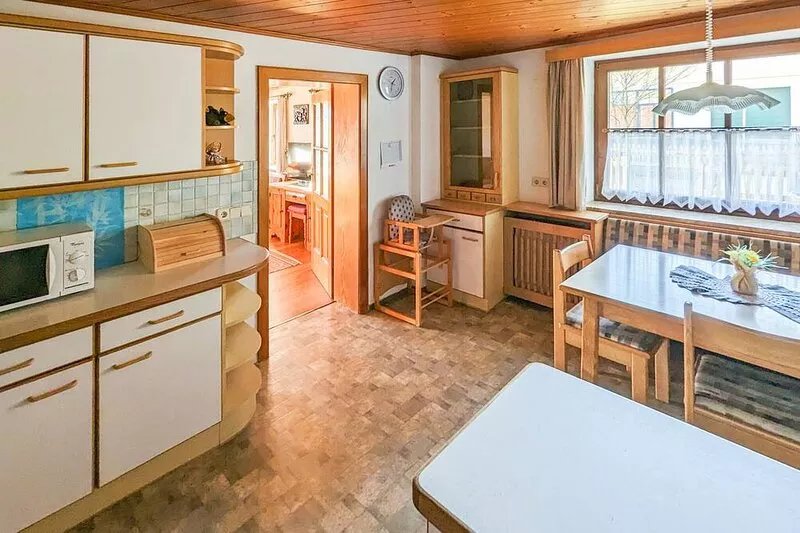 Private Farmhouse Escape: Ideal for up to 8 Guests