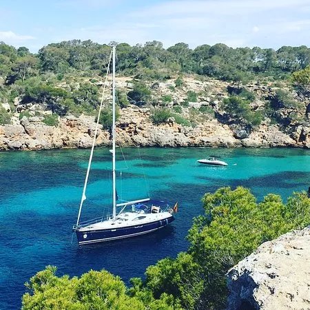 Azul Sailing