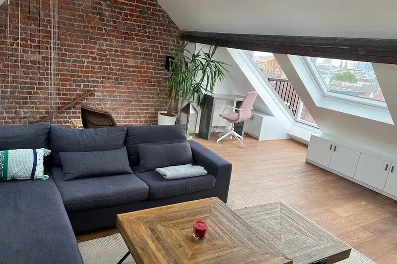Beautiful Duplex at EU Quarter Exceptional View