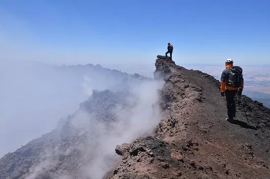 Ashara Etna & Stromboli Guides