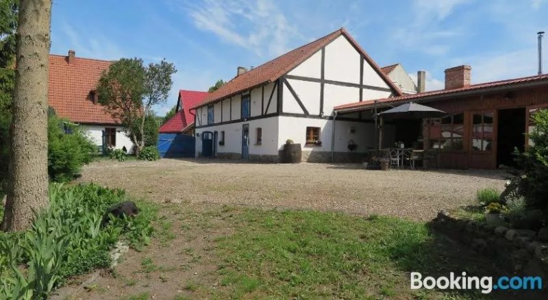 Karczma Jak Malowanie Farm Stay