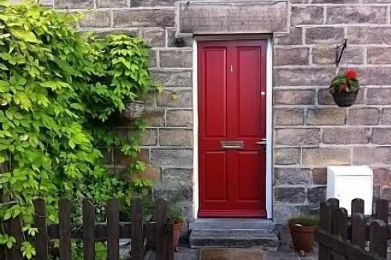 A Peaceful Location, Within A Few Minutes Walk Of The Amenities Of Matlock Bath