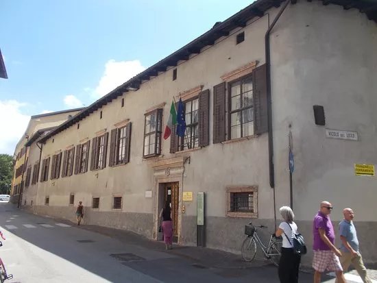 Palazzo Lodron