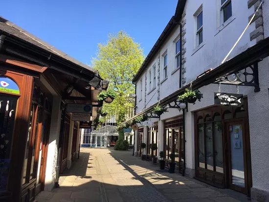 Blackhall Yard, Artisan Shopping