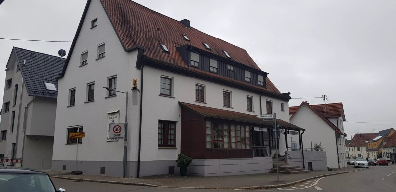 Lowen HOTEL & RESTAURANT