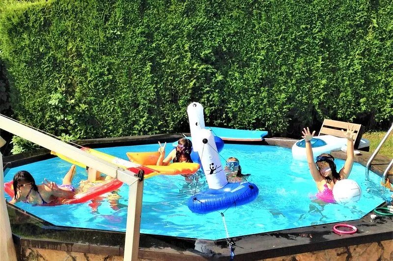 Beautiful villa 5 min from Oviedo with big hot tub and garden