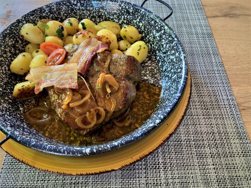 Turul panzio es Kultterasz