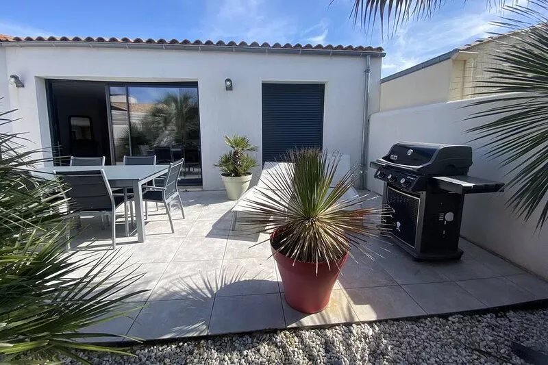 Contemporary haven of peace 4 kms from the Vieux Port