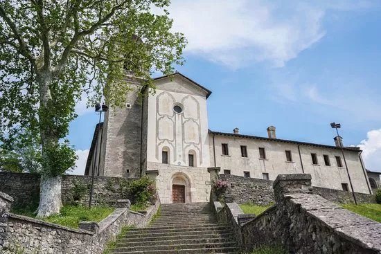 Santuario Santi Vittore e Corona