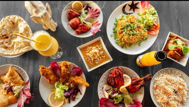 Luna Tandoor
