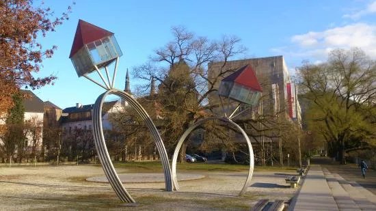 Oppenheim Skulptur