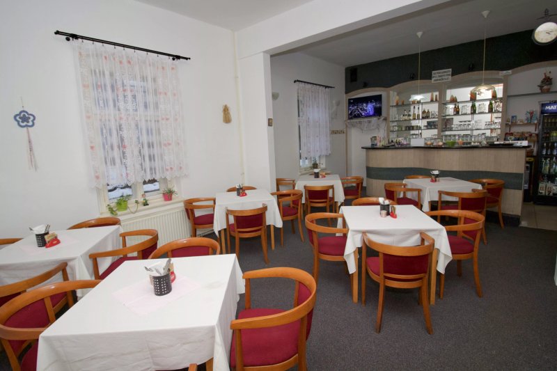 Penzion-Restaurace Kaminek