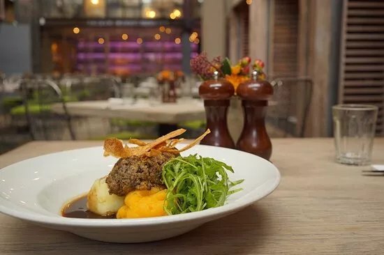 Eat Walk Edinburgh Food Tour