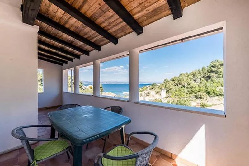 Two bedroom apartment with terrace and sea view Cove Donja Kruščica - Donja