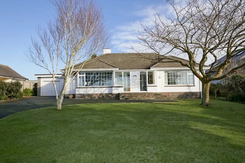 Comfortable House In Lovely Holiday Area With Everything You Require!