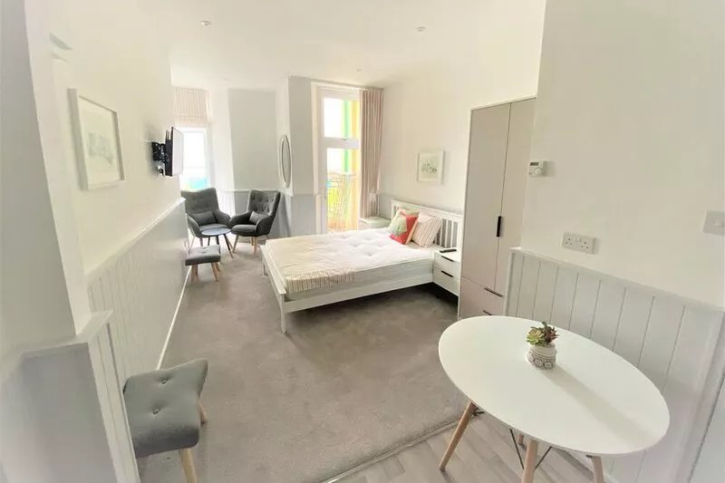The Lighthouse Studio Apartment * Sunnybeach is ideal for a couple with many