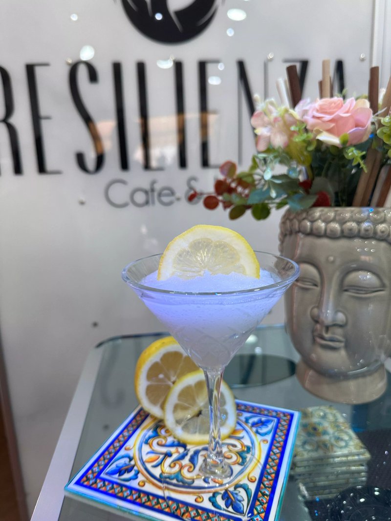 Resilienza Cafe & Happiness