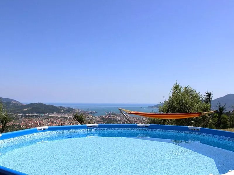 Charming House between Olive trees, big garden with amazing sea view