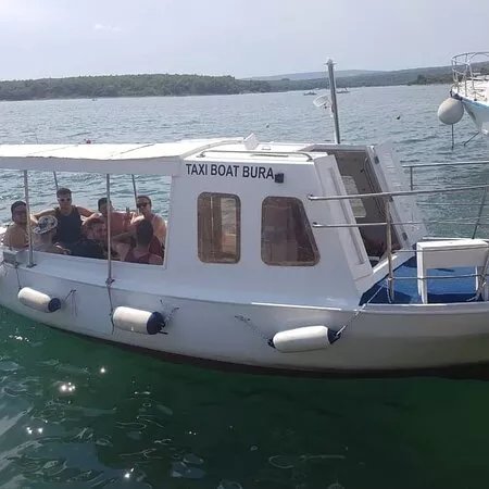 Taxi Boat Bura