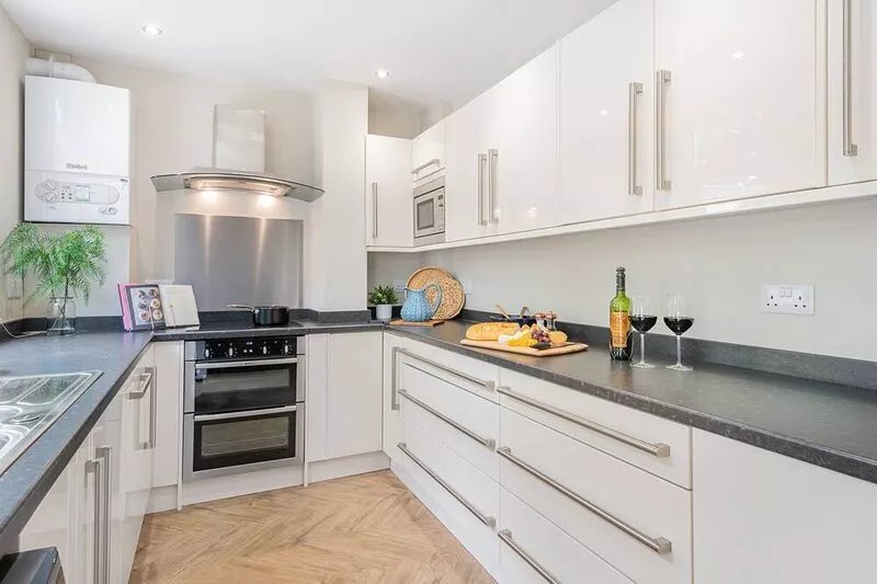 The Bolt Hole -Luxury 3 bed cottage with hot tub!