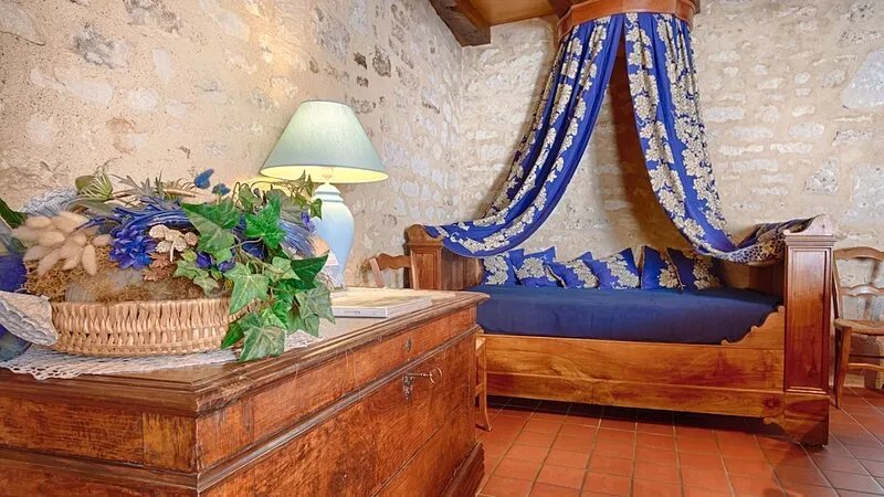 Old Character Cottage In The South Vendee Near The Marais Poitevin