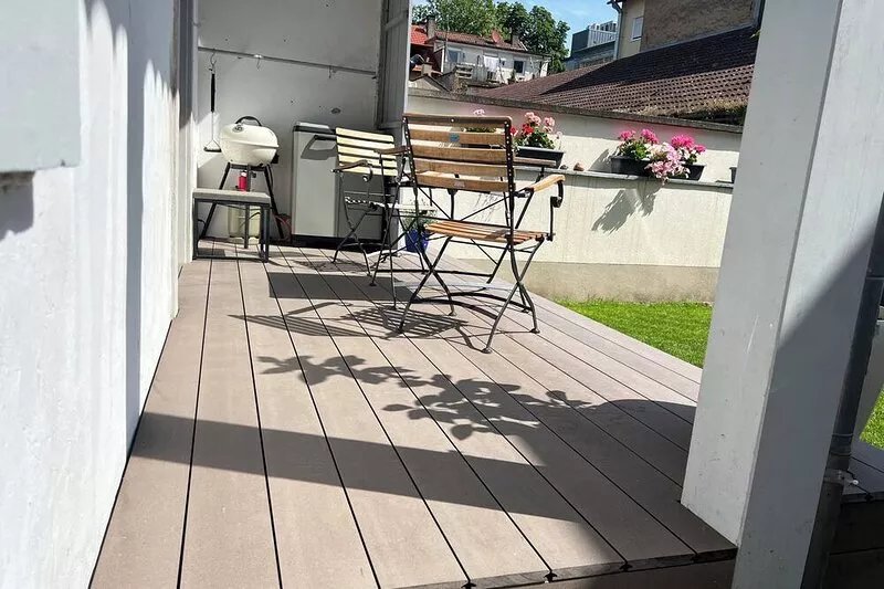 CityDreams - a Charming holiday apartment with pool in the heart of Lörrach