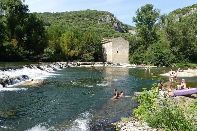 The Toupian Basin, surrounded by nature, swimming in the river
