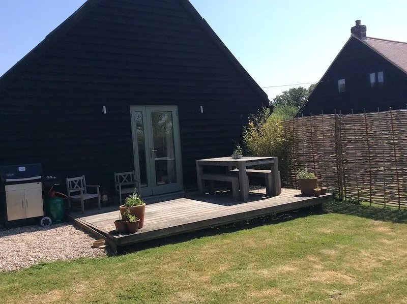 Three bedroom holiday cottage set with in 12 acres of Wealden countryside