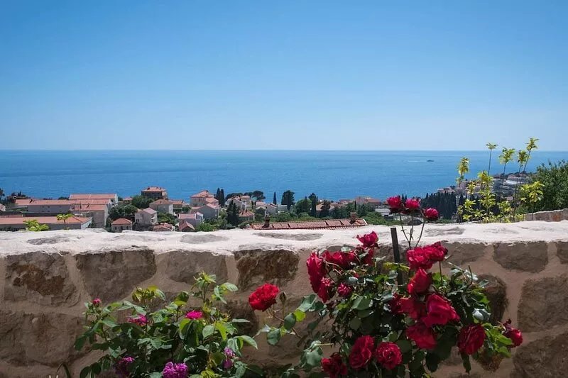 Apartment Faros - Two-Bedroom Apartment with Terrace and Sea View
