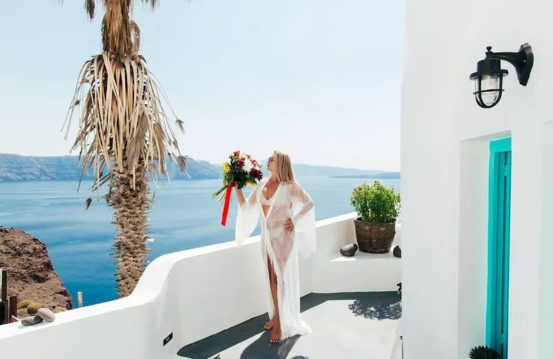 Blessed Blue  Boutique Cave Suite in the heart of Oia